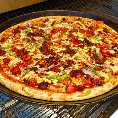 Fresh Chicken Tikka Meat Pizza 